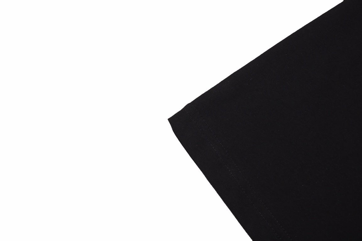 Camiseta Balenciaga Erewhon (Negra)