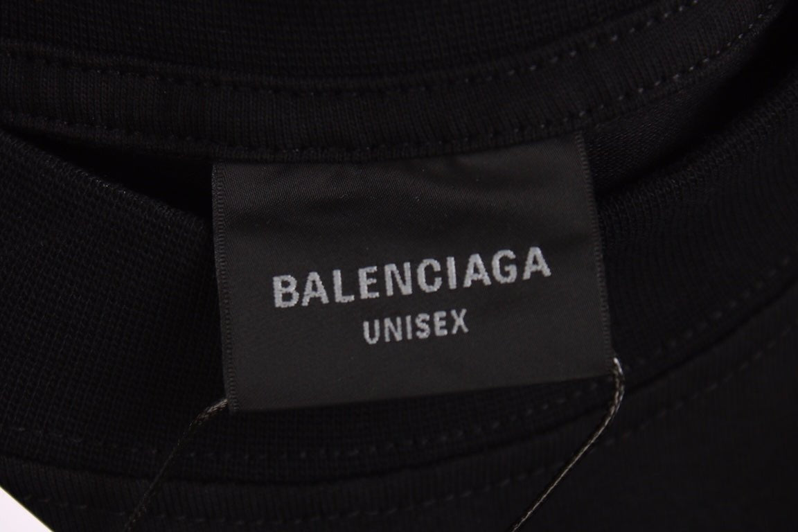 CAMISETA BALENCIAGA CON LOGOTIPO GÓTICO NEGRA