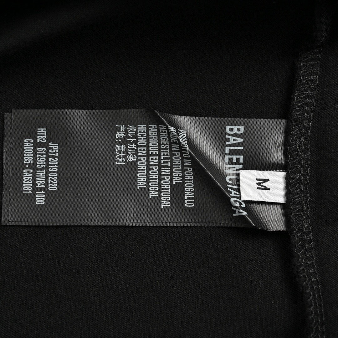 Camiseta Balenciaga con logo gótico (negra)