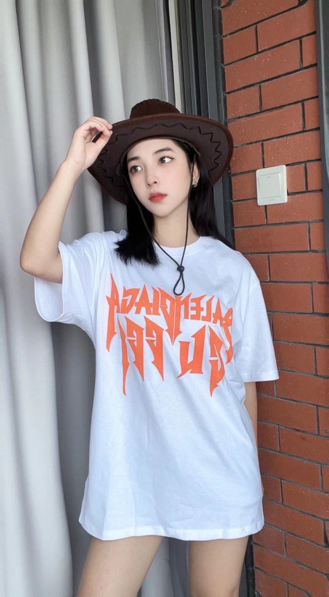 Camiseta Balenciaga Gothic Logo - Blanca