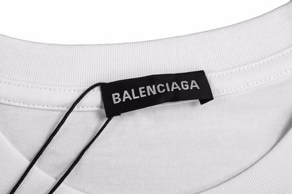 Camiseta blanca con logo degradado de Balenciaga