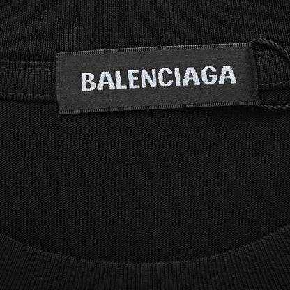 Camiseta negra con logo de grafiti de Balenciaga
