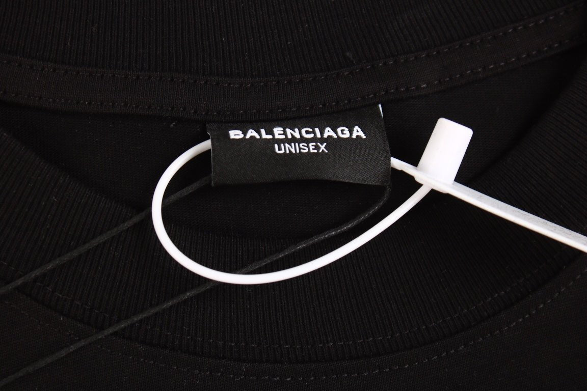 Camiseta negra con logo de grafiti de Balenciaga
