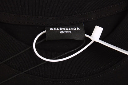 Camiseta negra con logo de grafiti de Balenciaga