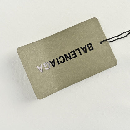 Camiseta blanca con logo de grafiti de Balenciaga