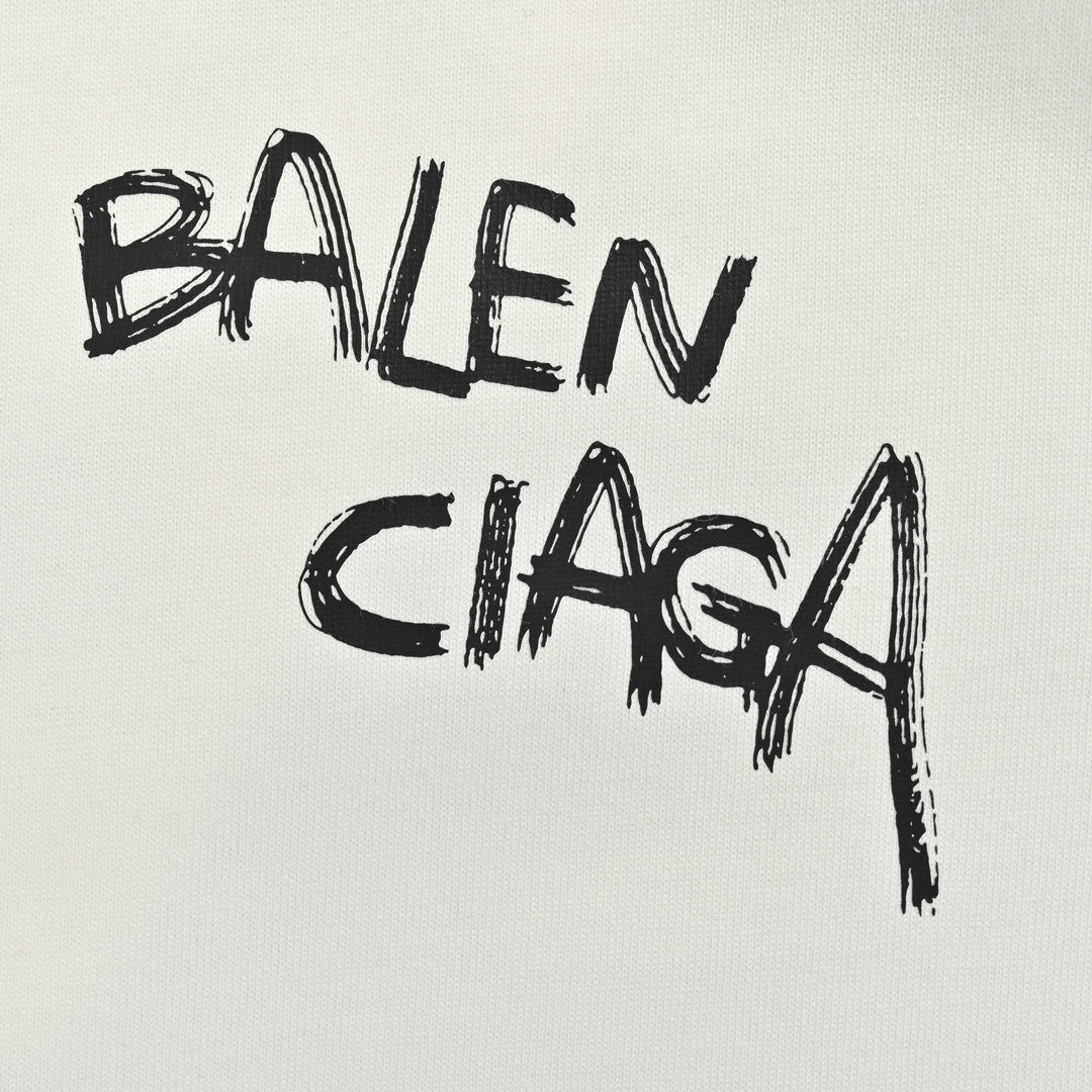 Camiseta blanca con logo de grafiti de Balenciaga