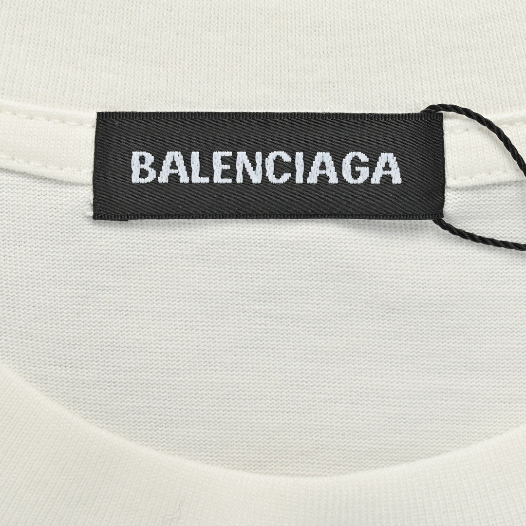 Camiseta blanca con logo de grafiti de Balenciaga