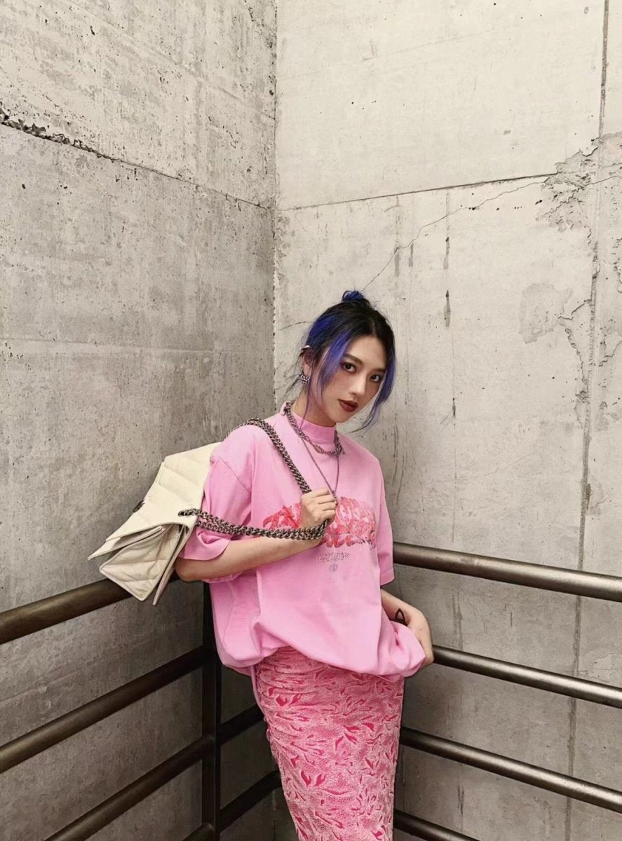 Camiseta BALENCIAGA GRAFFITI rosa