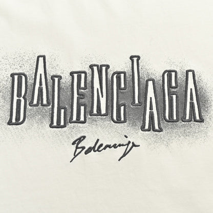 Camiseta con logo gráfico de Balenciaga