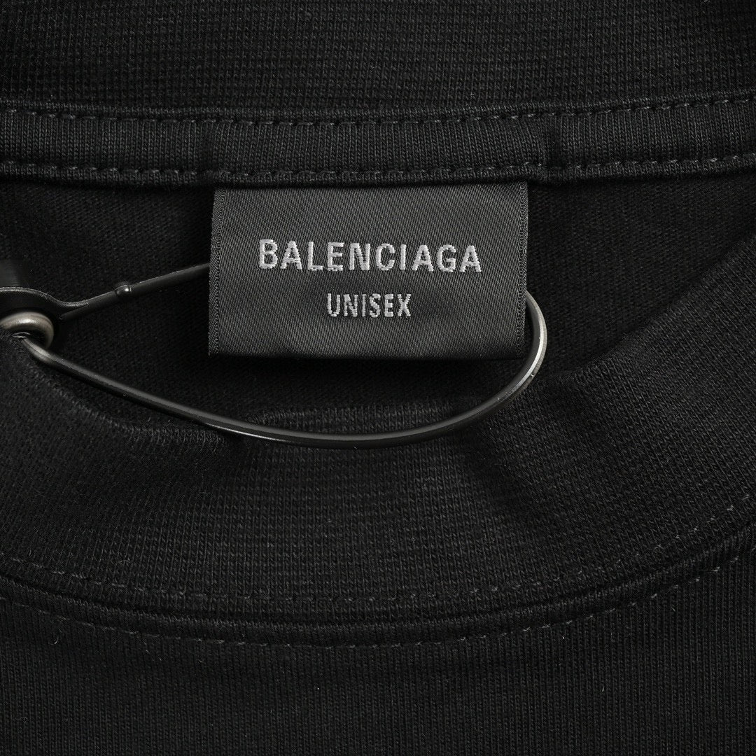 Camiseta Balenciaga con logo gráfico (negra)