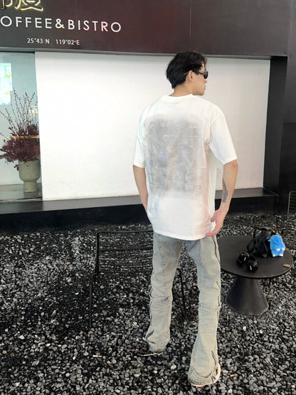 Camiseta estampada con gráficos de Balenciaga