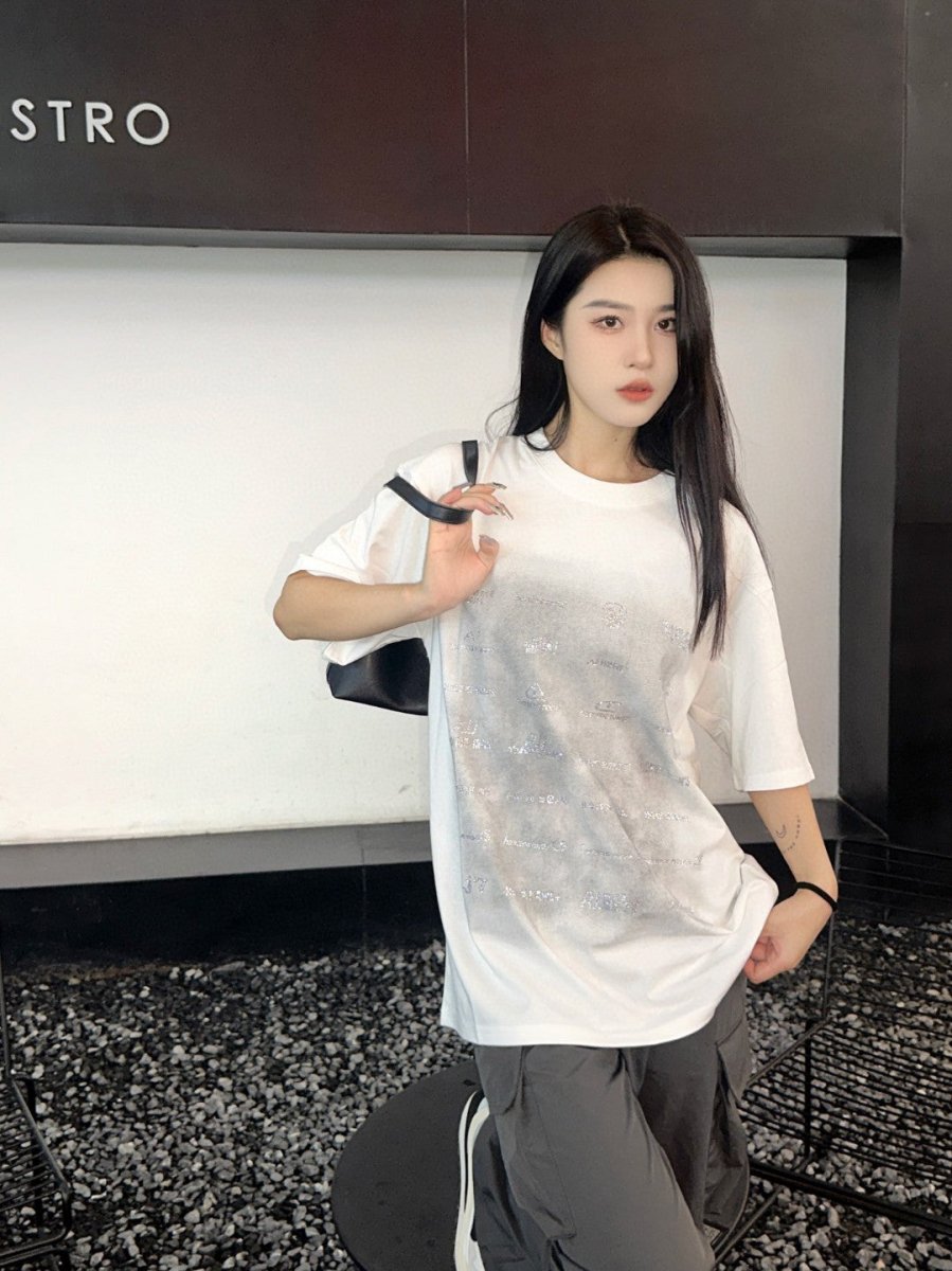 Camiseta estampada con gráficos de Balenciaga