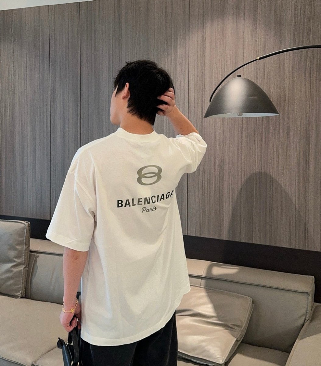 Balenciaga Grey Logo T-shirt (white) Unisex Streetwear Limited Edition - The Balenciaga Grey Logo T-Shirt in white is a sleek and minimalist piece perfect for