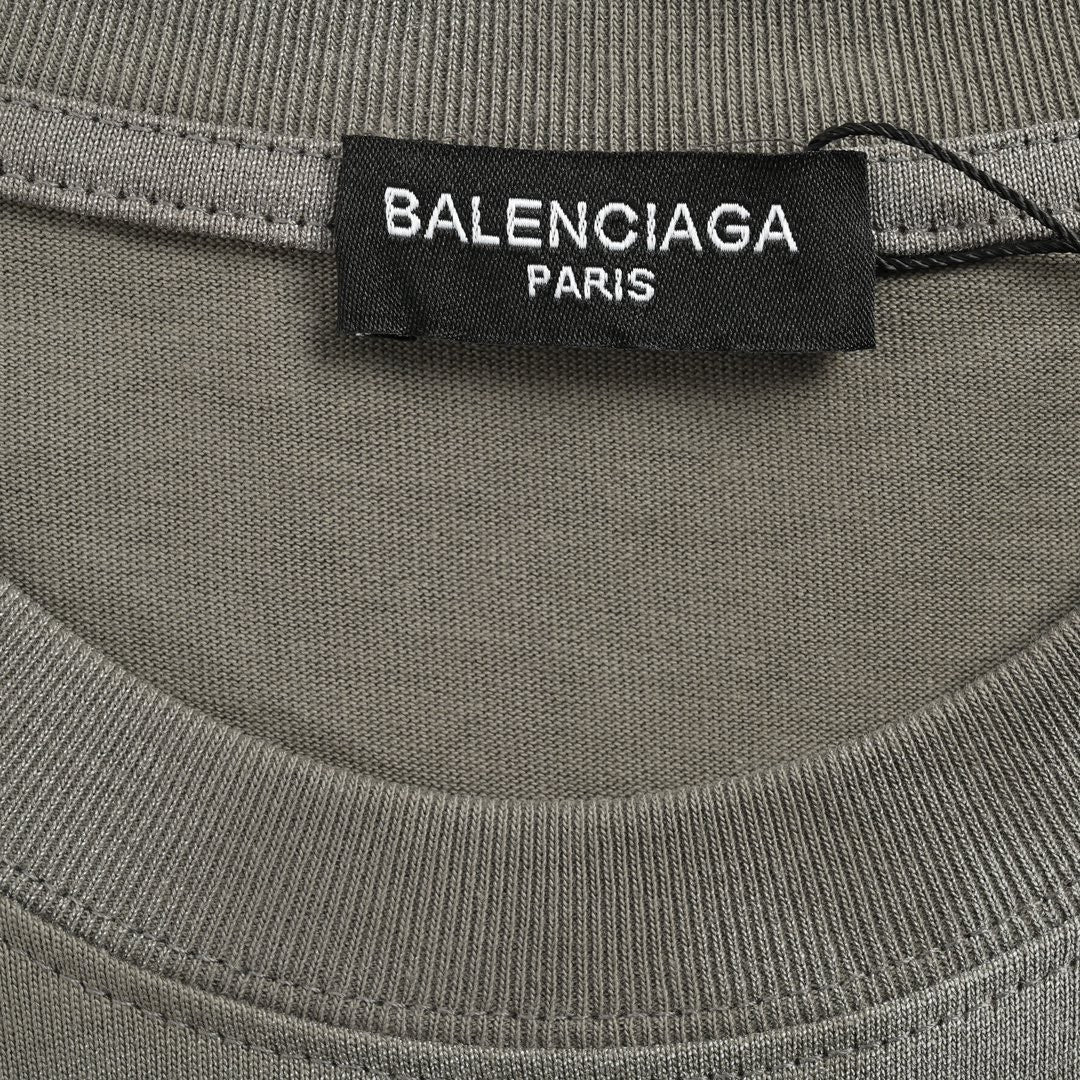 Camiseta Balenciaga gris con estampado tie-dye