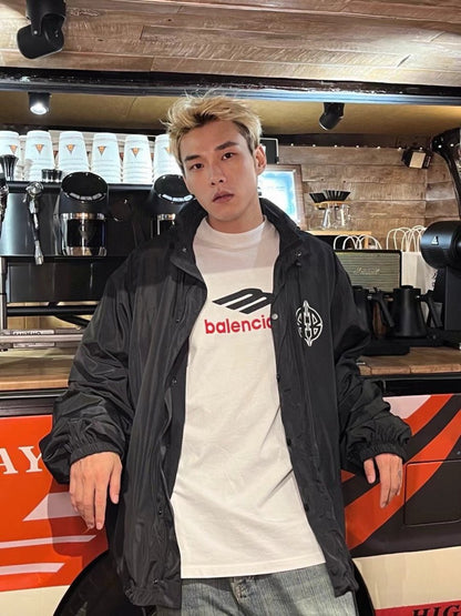 Cortavientos con capucha Balenciaga