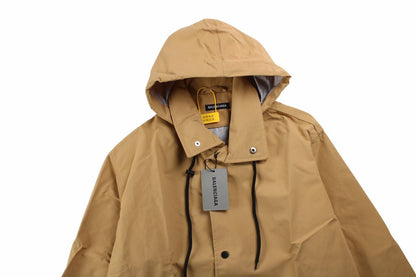 Balenciaga Jacket - Beige Unisex Streetwear Limited Edition - Beige jacket with hood. Front button closure and side zip pockets. Lightweight and perfect for