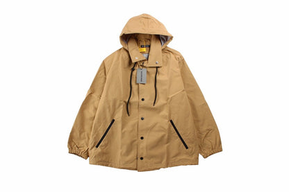 Balenciaga Jacket - Beige Unisex Streetwear Limited Edition - Beige jacket with hood. Front button closure and side zip pockets. Lightweight and perfect for