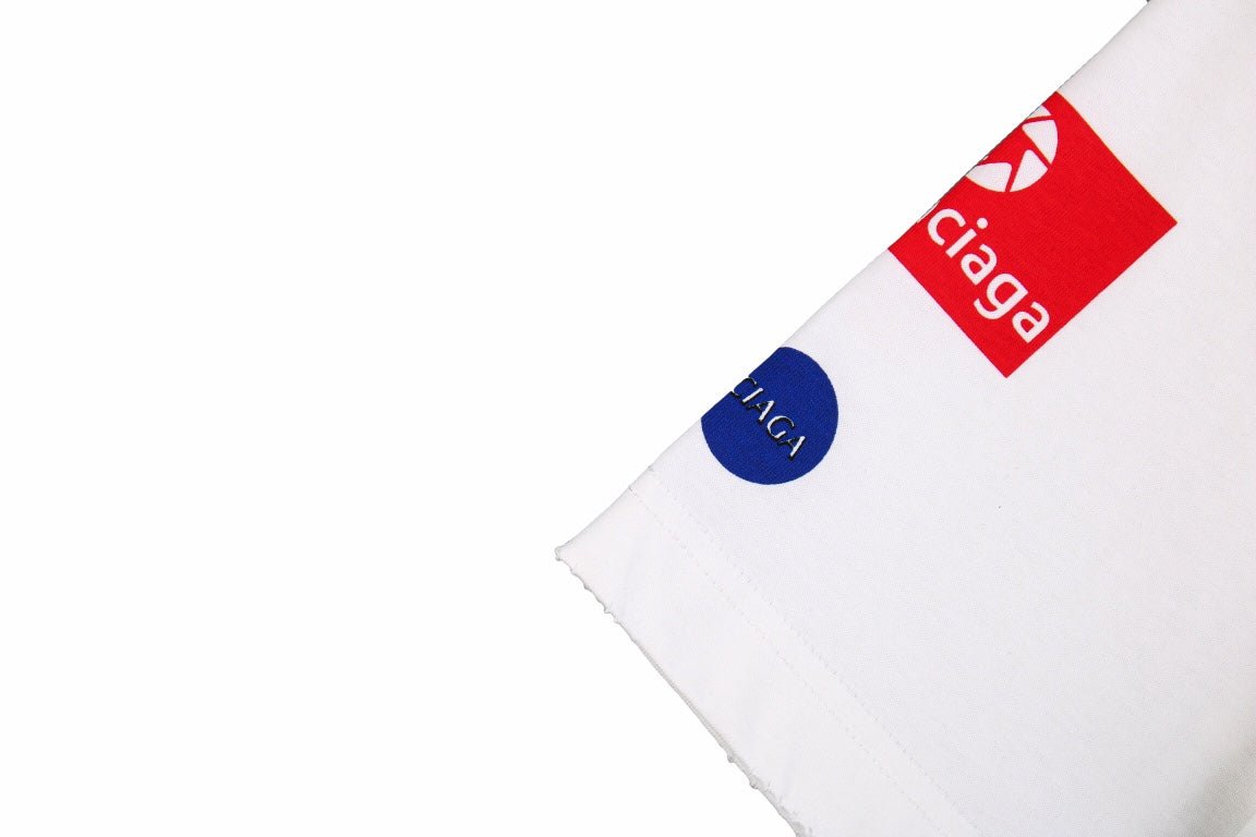 CAMISETA BLANCA CON LOGOTIPO DE PATROCINADOR DE BALENCIAGA
