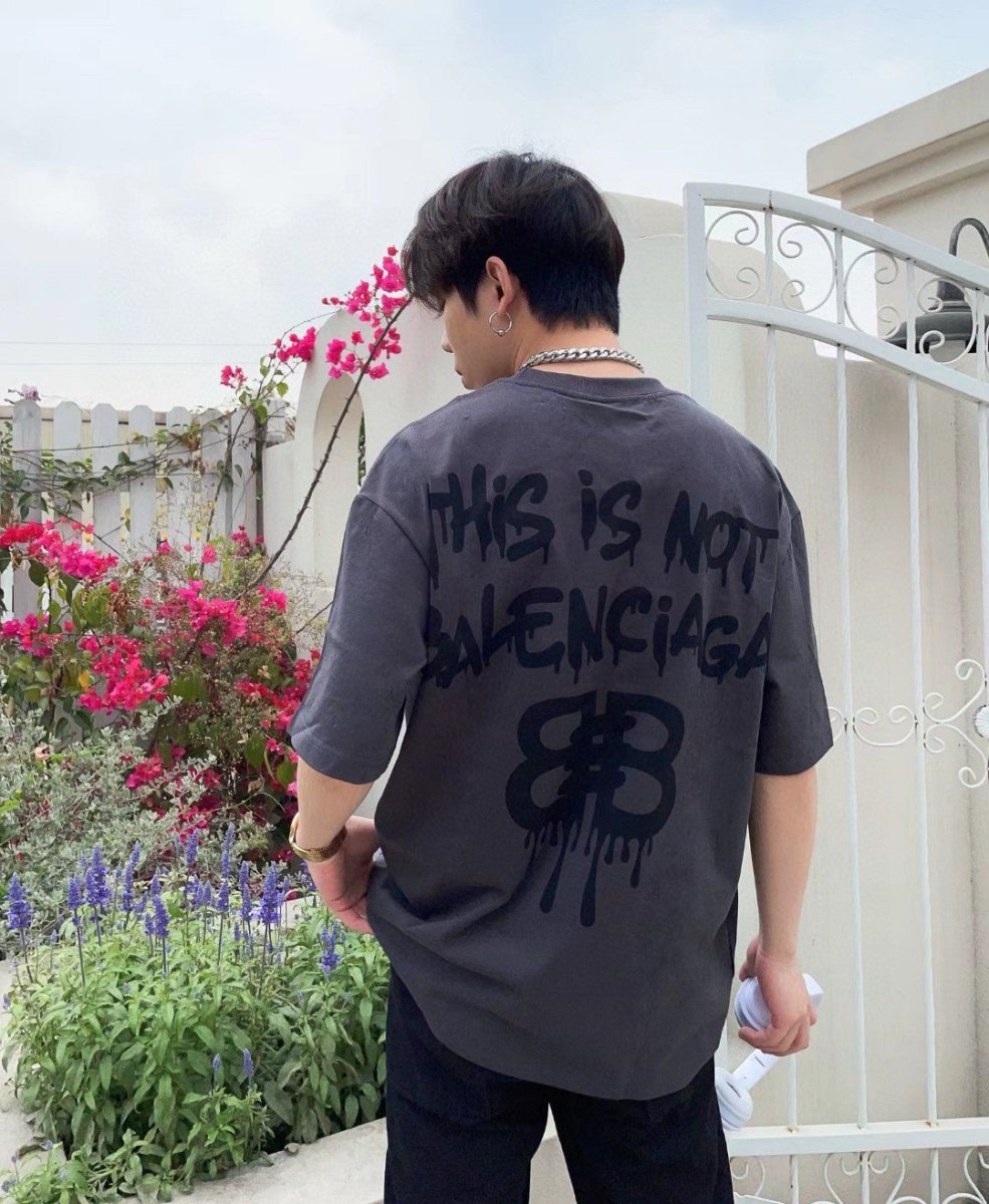 Camiseta con el logo de Balenciaga