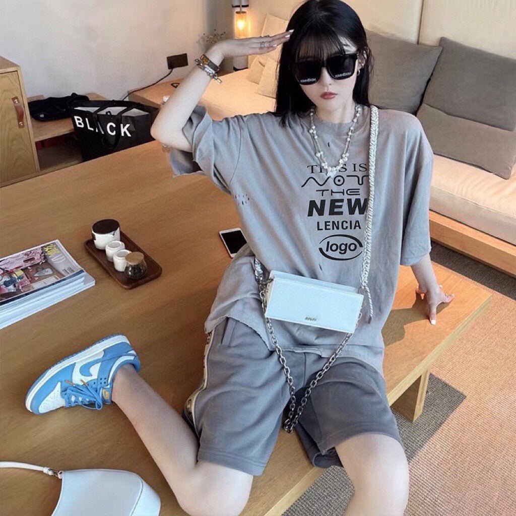 Camiseta Balenciaga 'Este no es el nuevo logo'