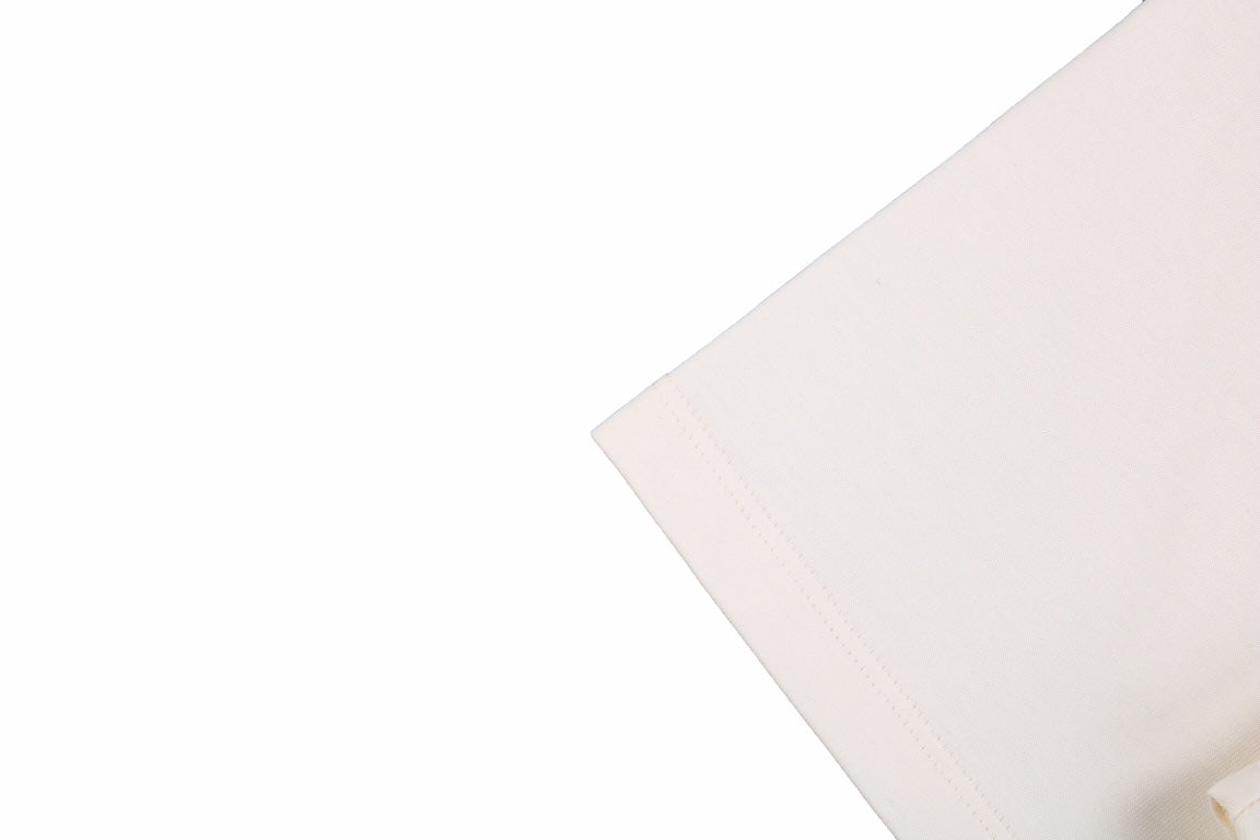 Camiseta Gucci con logo de rayo (Crema)