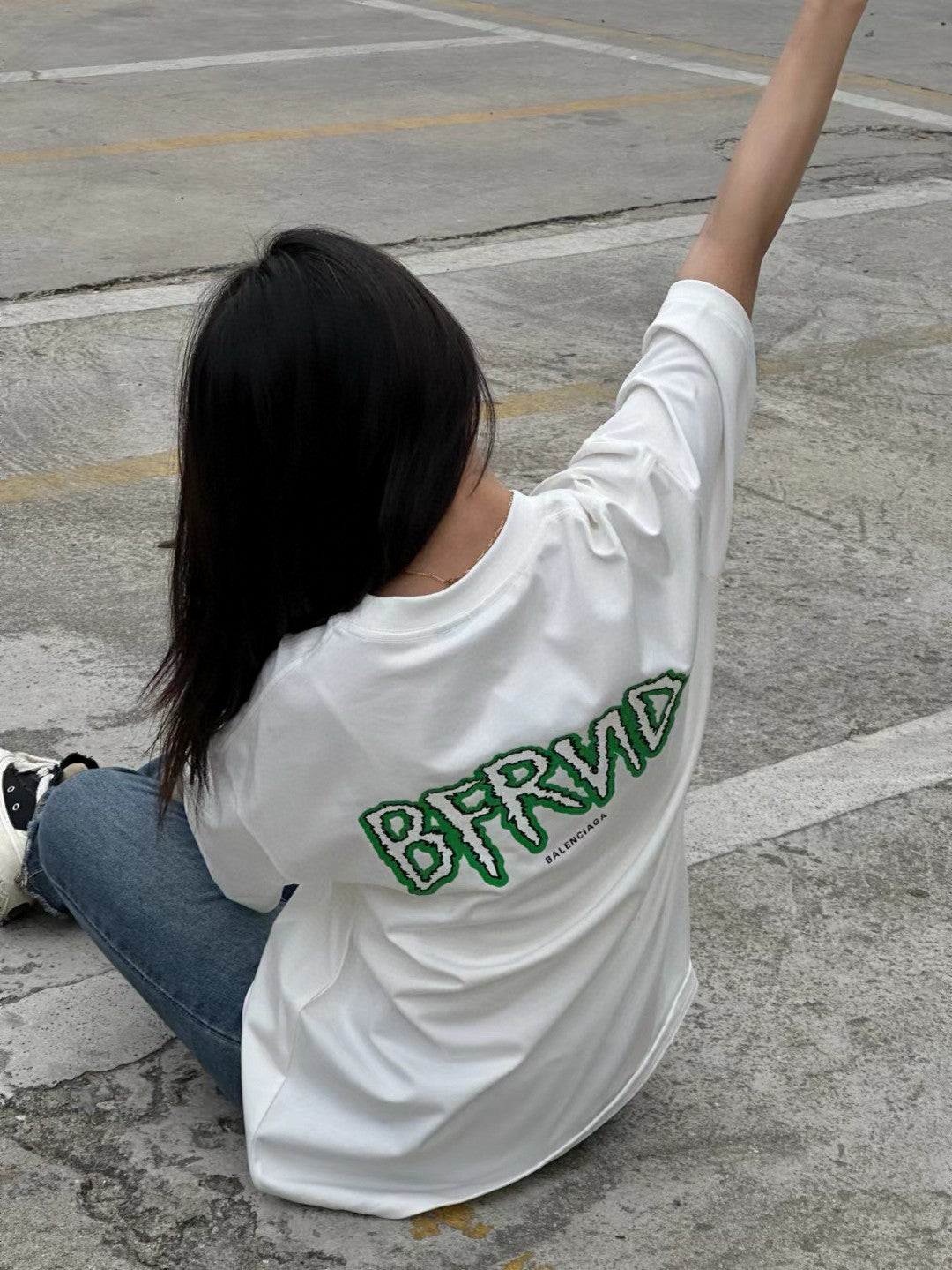 Camiseta Balenciaga - Símbolo de la Ley Seca