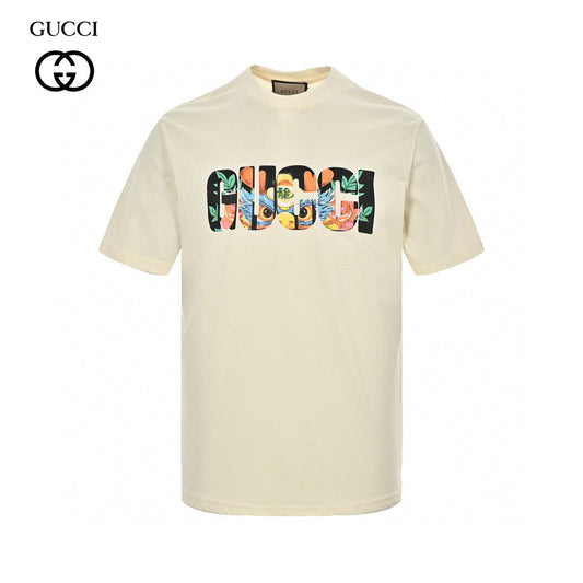 Gucci Graphic T-shirt (cream) Unisex Streetwear Limited Edition - <span>This cream Gucci t-shirt showcases a bold and colorful graphic design. The vibrant artwork features