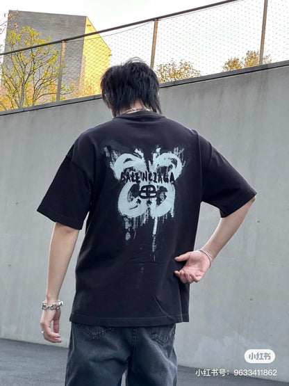 Camiseta negra con estampado de estrella de Balenciaga