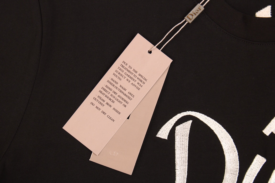 T-shirt Dior avec logo (noir)