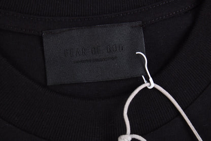 Camiseta Fear of God con la letra F (Negra)