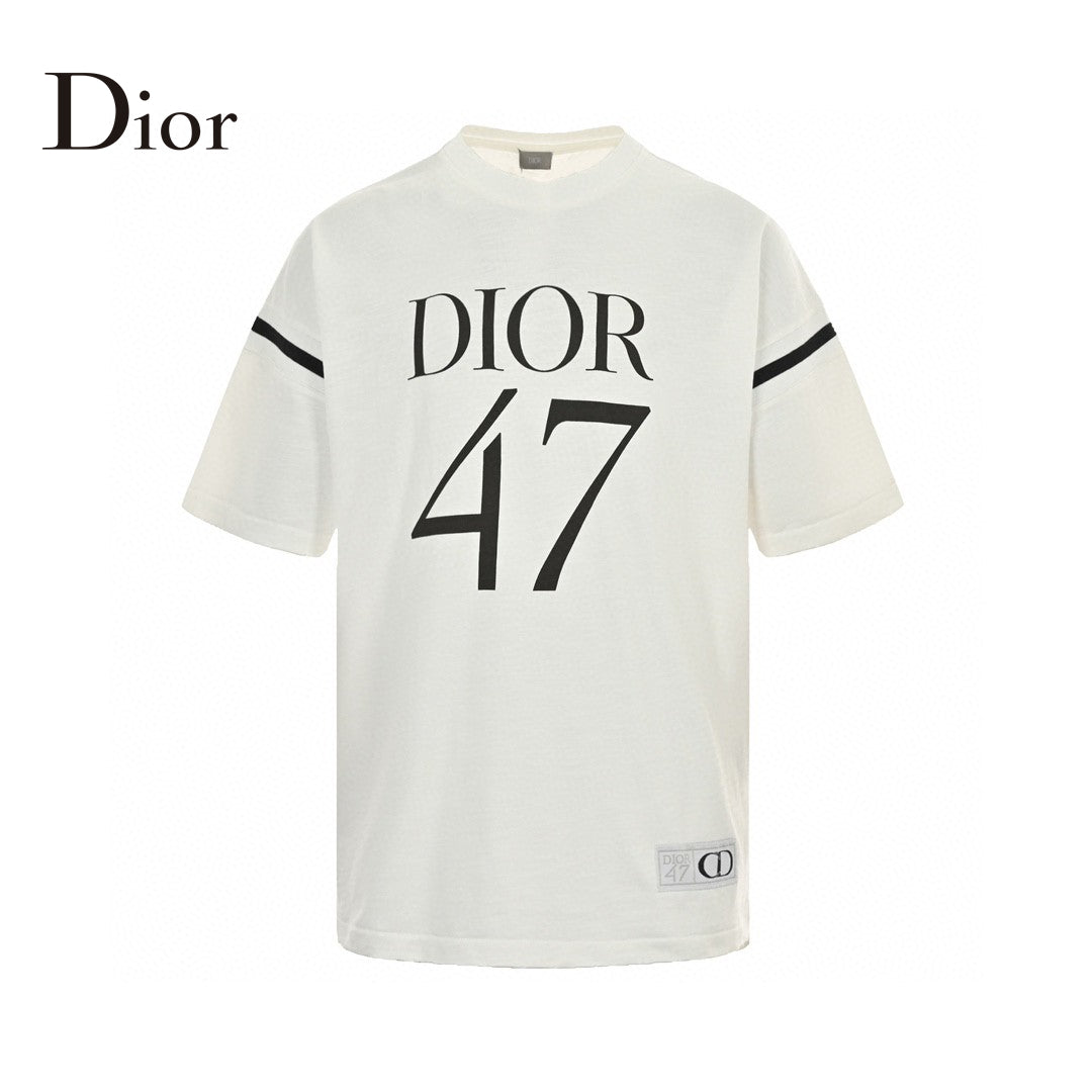 Dior 47 T-shirt - White Unisex Streetwear Limited Edition - <span>This Dior t-shirt features a white design with the bold 'Dior 47' graphic on the