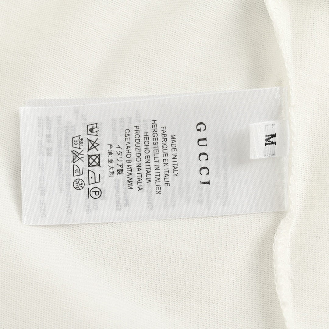 Camiseta Gucci - Logotipo garabateado