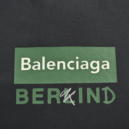 Camiseta Balenciaga - Estampado Berlín