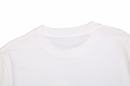 Camiseta Dior con diseño gráfico floral