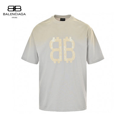 Balenciaga T-shirt - Double B Graphic - Grey Unisex Streetwear Limited Edition - <span>This Balenciaga t-shirt features a distinctive design with a large, faded double B graphic on
