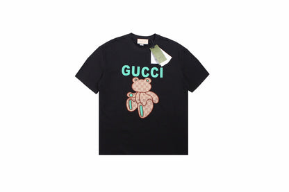 Gucci Teddy Bear Print T-shirt - - Black Unisex Streetwear Limited Edition - <span>This Gucci t-shirt in black features a playful teddy bear print with the signature GG