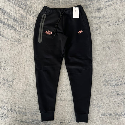 NIKE Tech Fleece - Syna Central Cee Pants - Red Unisex Streetwear Limited Edition