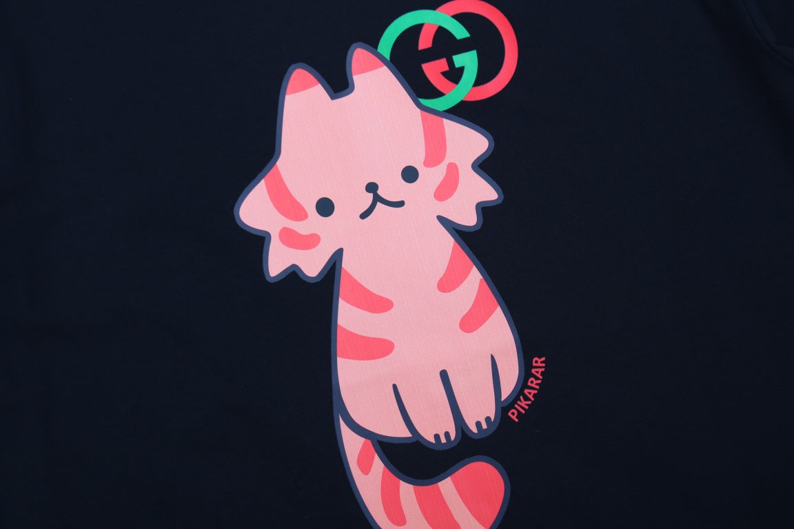 Camiseta gráfica de gato de Gucci