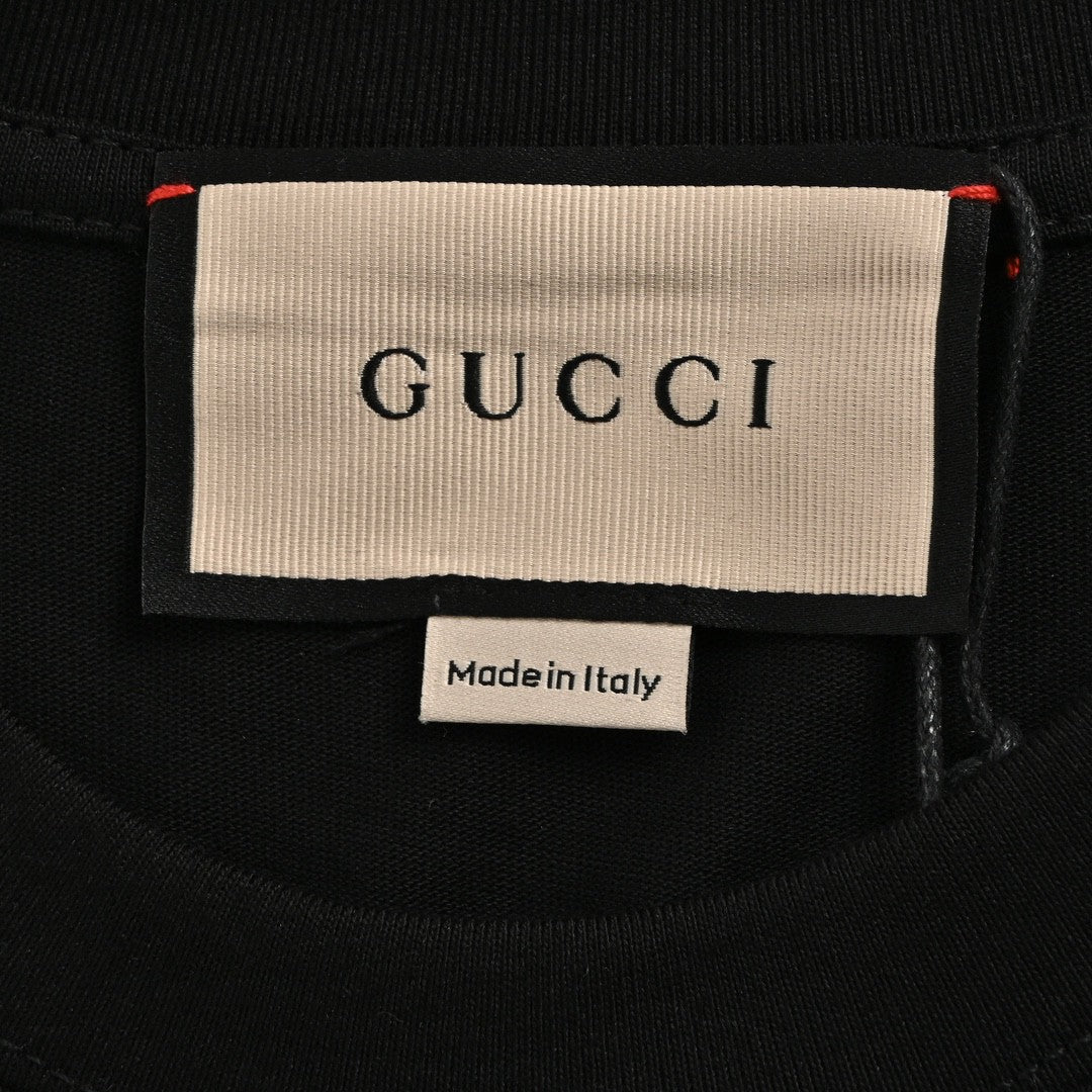 Camiseta Gucci con estampado de dragón, negra