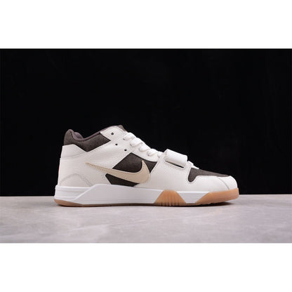 JORDAN Jumpman Jack Tr - Travis Scott Sail - Red Unisex Streetwear Limited Edition - Experience the pinnacle of collaboration with the Jordan Jumpman Jack TR x Travis Scott Sail.