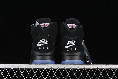 JORDAN Retro 5 - Metallic - Black Unisex Streetwear Limited Edition