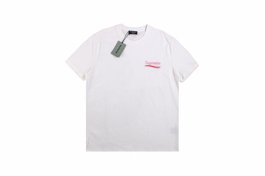 Balenciaga - Supreme T-shirt With Front Logo - White Unisex Streetwear Limited Edition - <p dir='ltr'><span>White t-shirt featuring a small pink Supreme logo on the front. Stylish collaboration