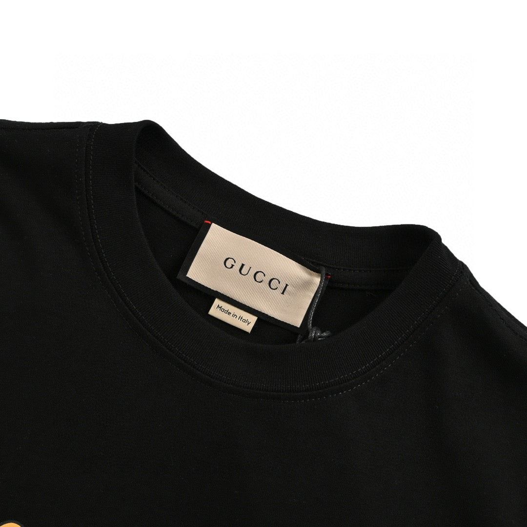 Camiseta negra Gucci con estampado de dragón