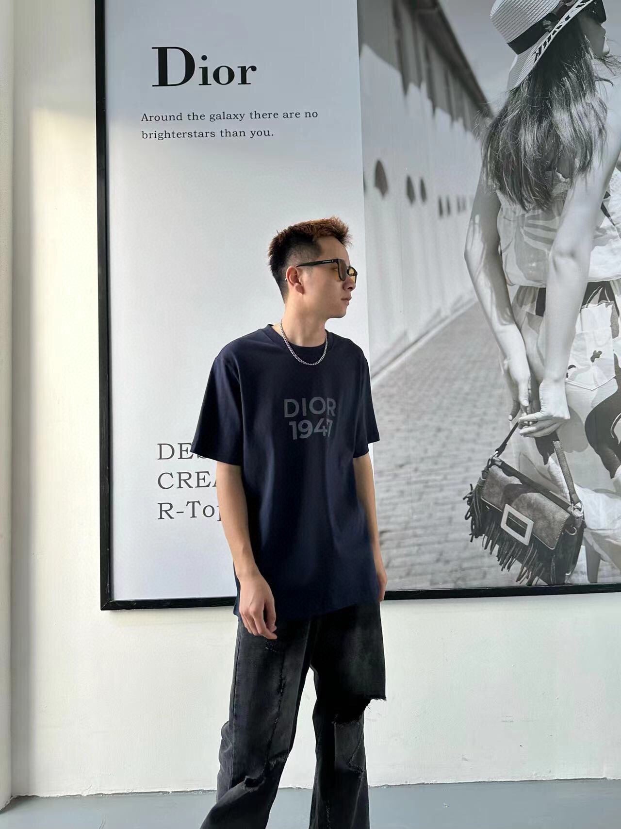 Camiseta Dior 1947 - Azul marino