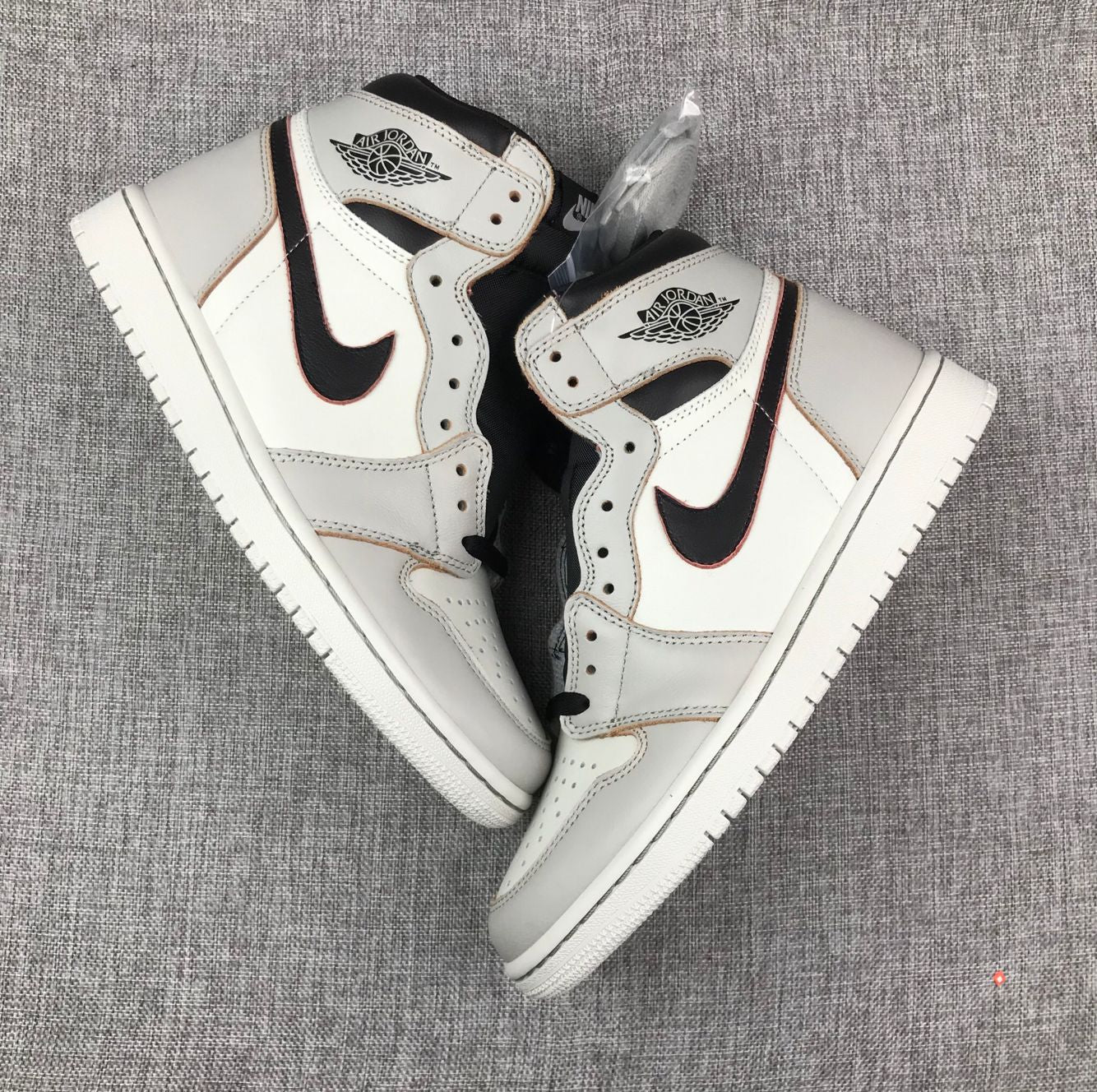 JORDAN 1 Retro High Og Defiant - Sb Nyc To Paris Sneakers - Black Unisex Streetwear Limited Edition
