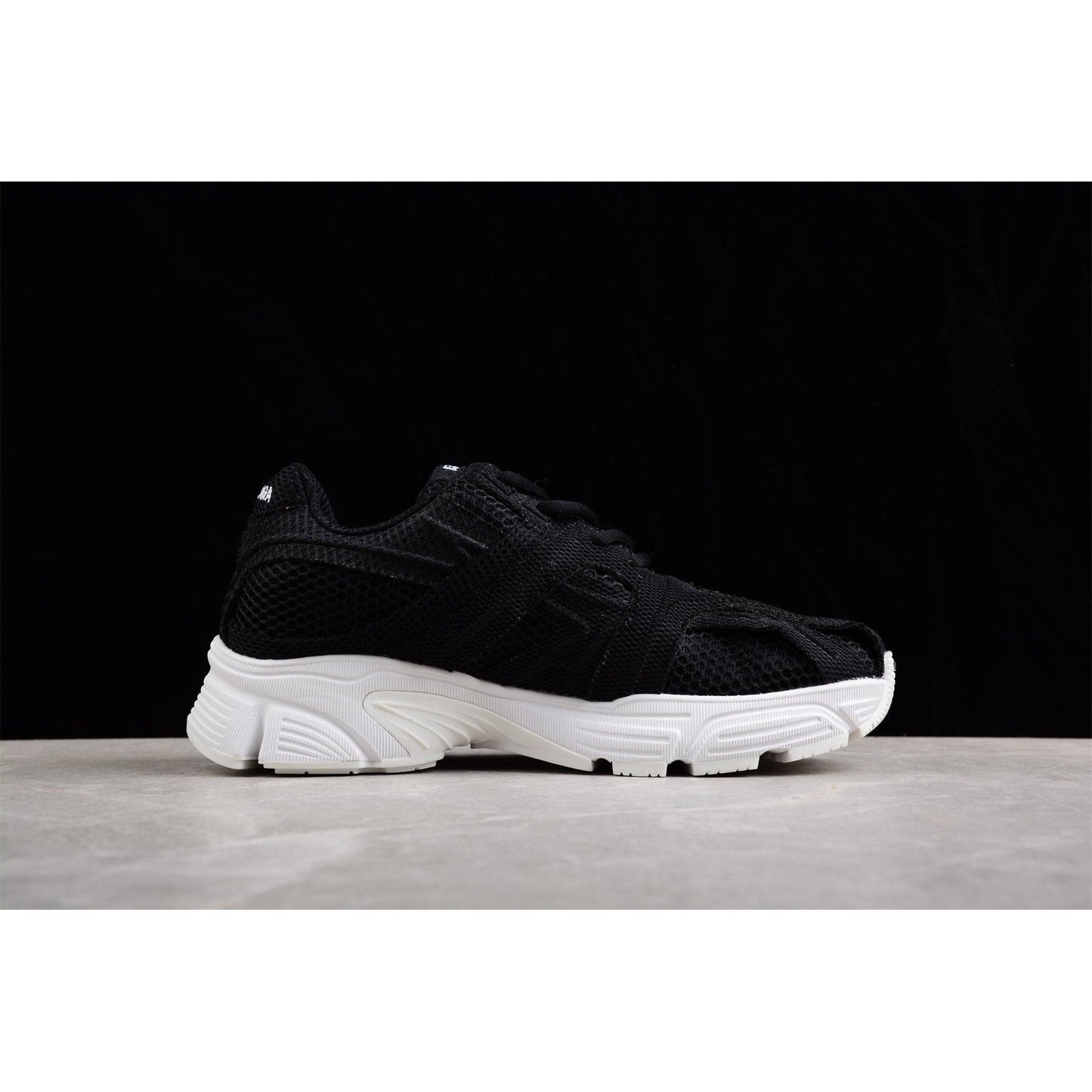 BALENCIAGA Phantom - Biocolor Sneakers Unisex Streetwear Limited Edition - The Balenciaga Phantom x Biocolor infuses vibrant dual-tone aesthetics into the brand's streamlined sneaker design.