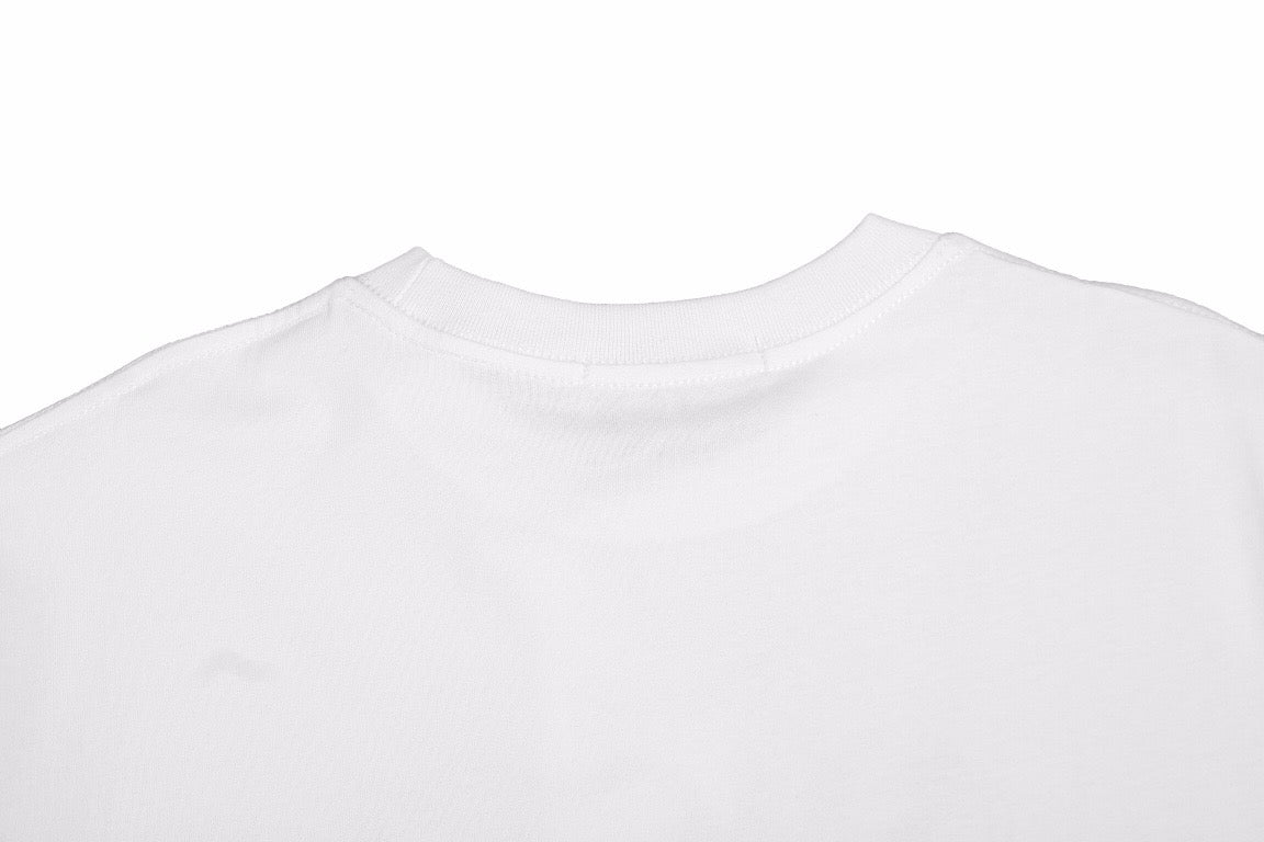 Camiseta Gucci con ciudades bordadas