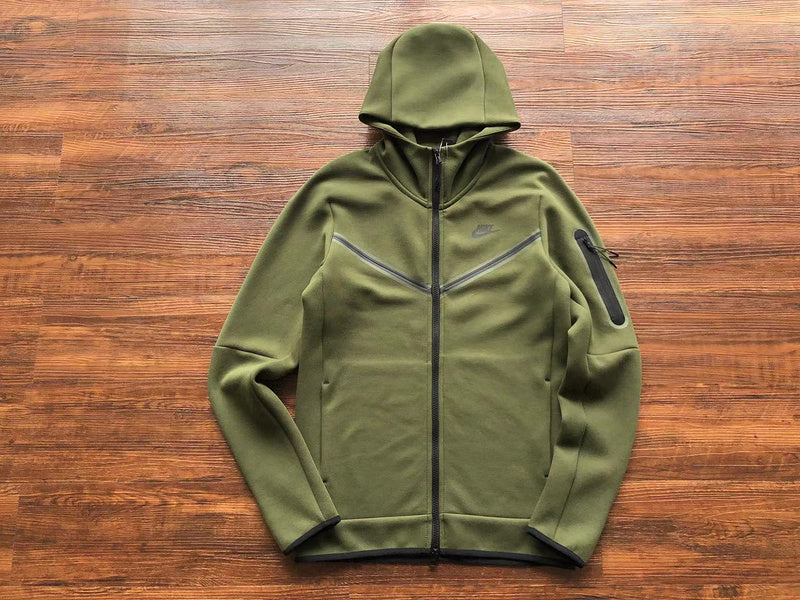 NIKE TECH FLEECE HOODIE x OLIVE GREEN