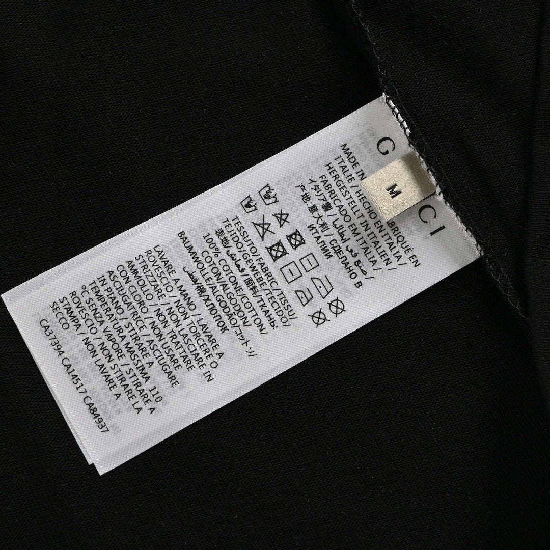 Camiseta negra Gucci con estampado de dragón