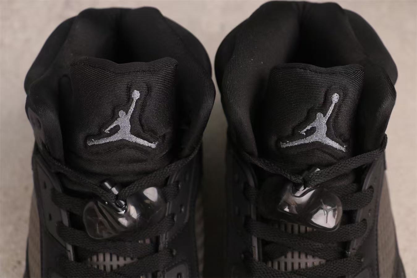JORDAN 5 Retro - Anthracite Sneakers - Black Unisex Streetwear Limited Edition
